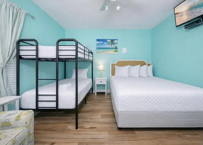 Apartment Island Winds West 470